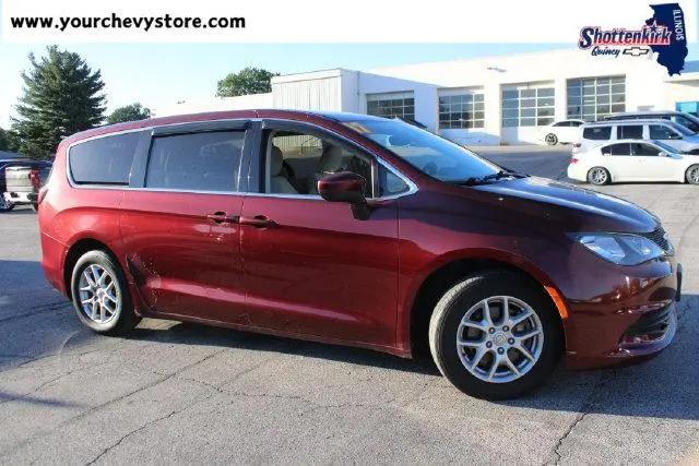 2017 Chrysler Pacifica LX for sale in Quincy, IL