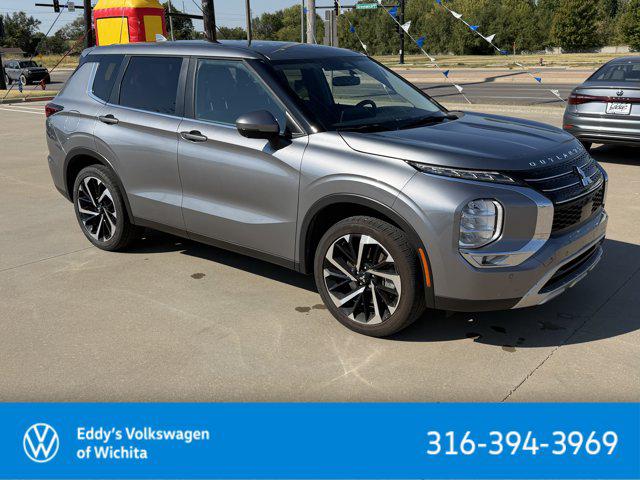 2022 Mitsubishi Outlander SE Launch Edition 2WD for sale in Wichita, KS