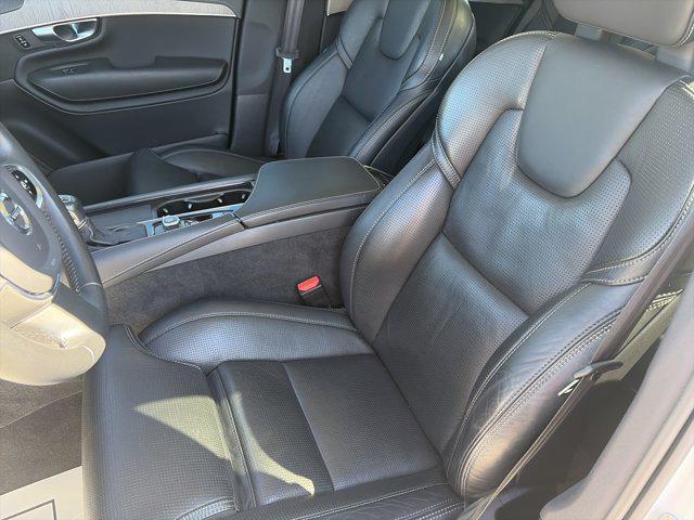 2021 Volvo XC90 T6 Inscription 6 Passenger