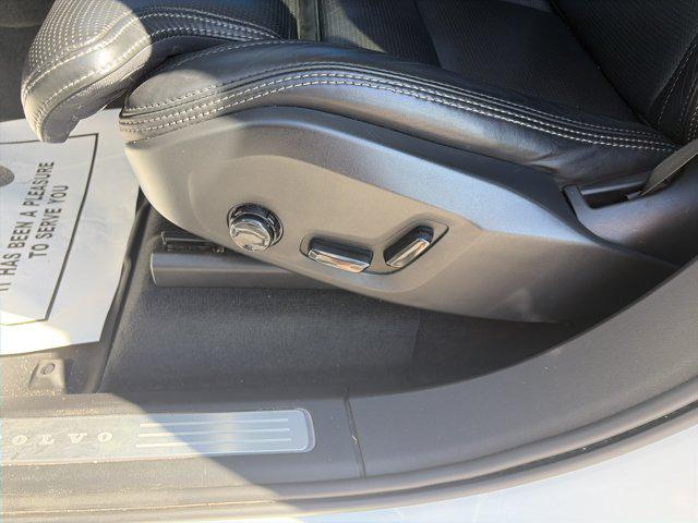 2021 Volvo XC90 T6 Inscription 6 Passenger
