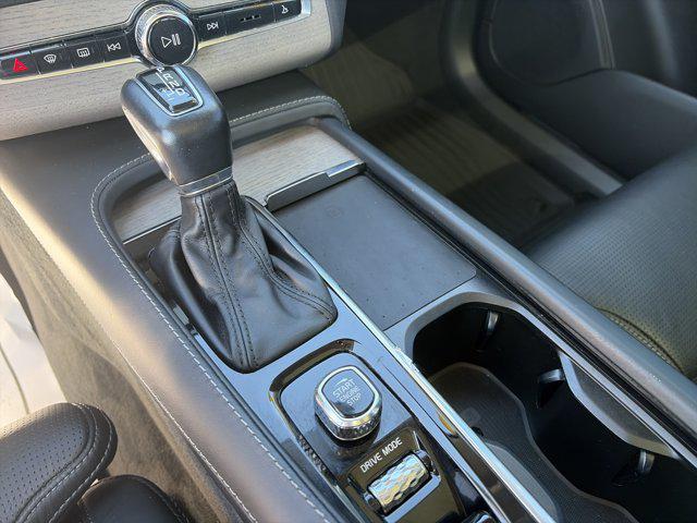 2021 Volvo XC90 T6 Inscription 6 Passenger