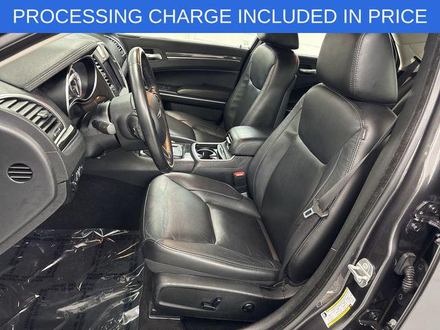 2020 Chrysler 300 Touring L