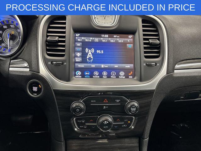 2020 Chrysler 300 Touring L