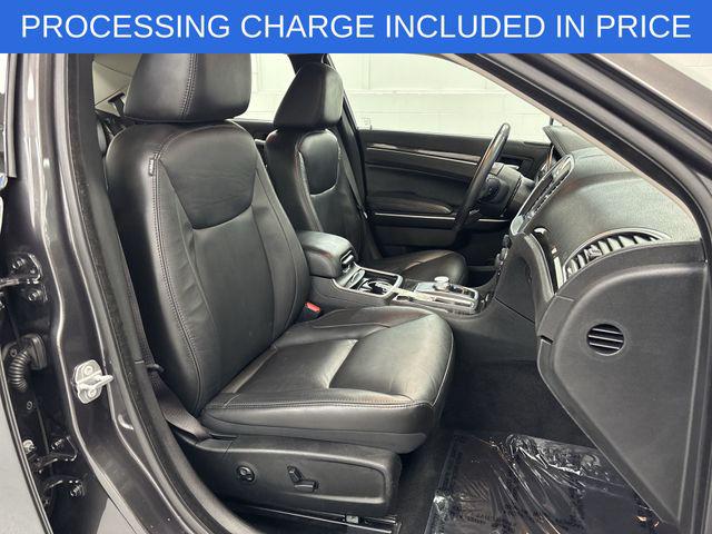 2020 Chrysler 300 Touring L