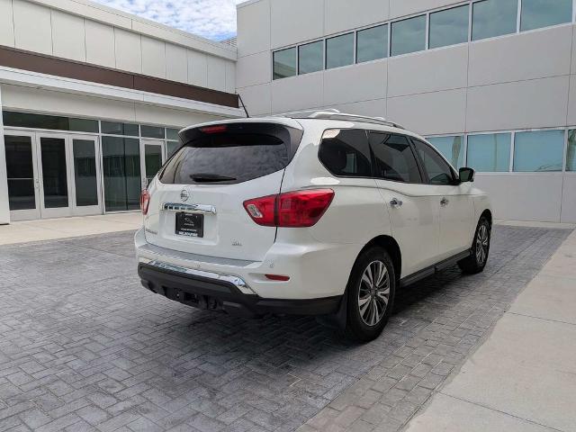 2017 Nissan Pathfinder SL