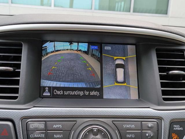 2017 Nissan Pathfinder SL