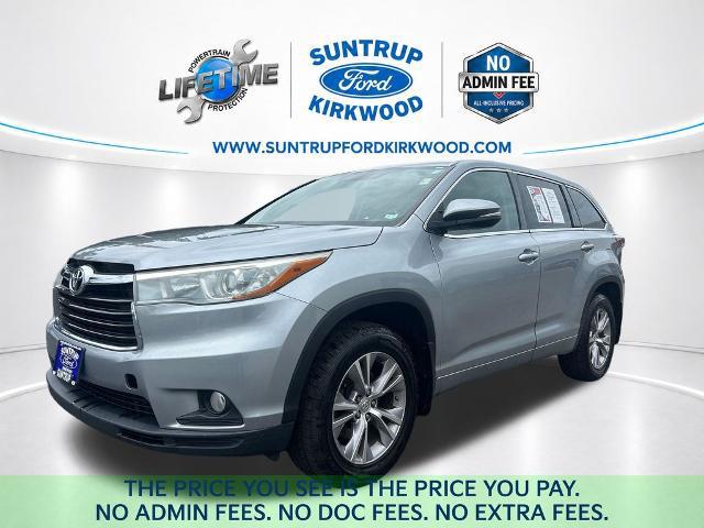 2015 Toyota Highlander LE Plus V6 for sale in Kirkwood, MO