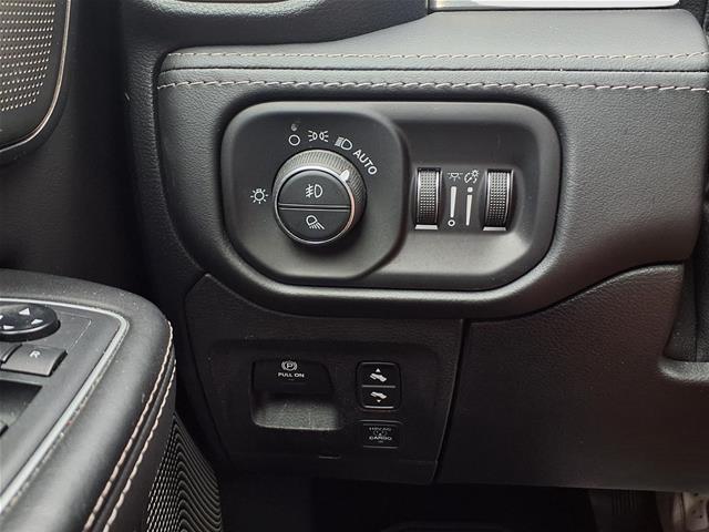2021 Ram 1500 Limited Crew Cab 4x4 57 Box