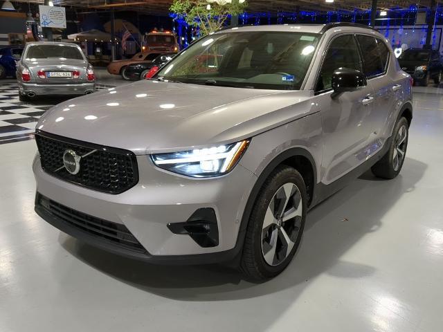 2026 Volvo XC40 Plus, B5 AWD Gas mild hybrid, Dark for sale in Shillington, PA