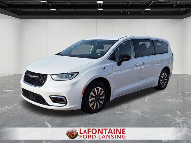 2024 Chrysler Pacifica Hybrid Select for sale in Lansing, MI