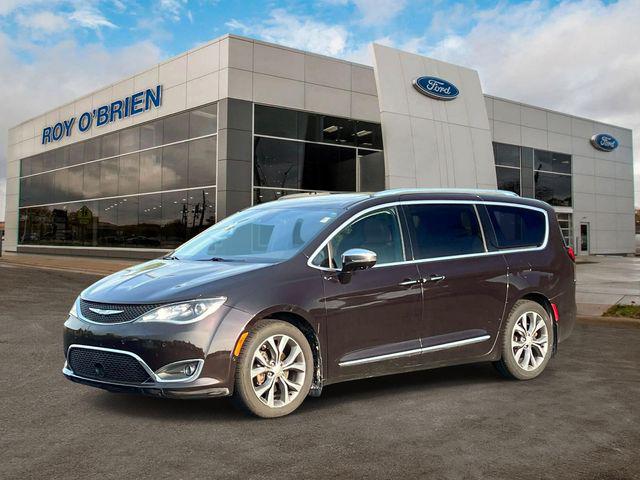 2017 Chrysler Pacifica Limited for sale in ST CLR SHORES, MI