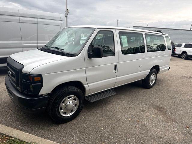 2014 Ford E-350 Super Duty Unknown