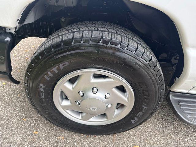 2014 Ford E-350 Super Duty Unknown