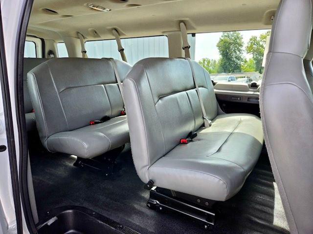 2014 Ford E-350 Super Duty Unknown