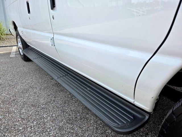 2014 Ford E-350 Super Duty Unknown