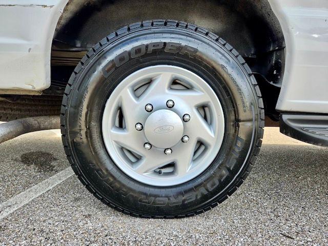 2014 Ford E-350 Super Duty Unknown