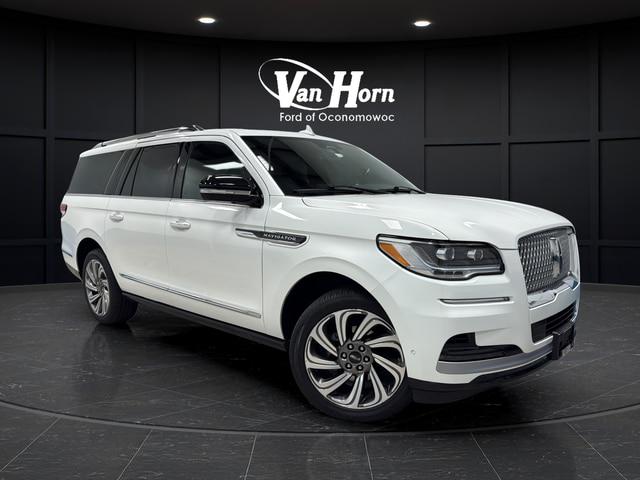 2023 Lincoln Navigator Reserve L for sale in Oconomowoc, WI