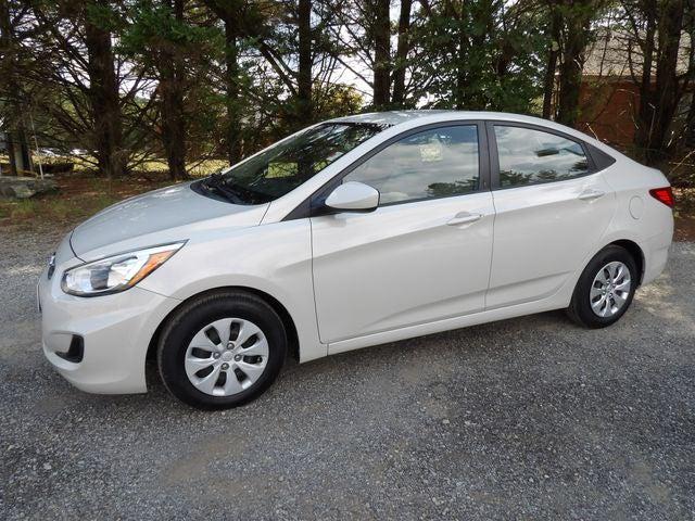 2016 Hyundai Accent SE 2016 Hyundai Accent SE