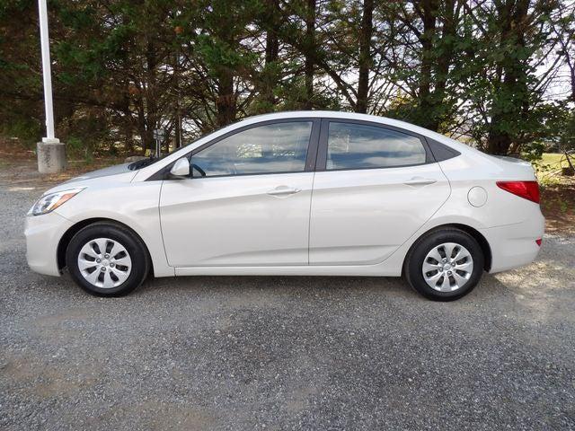 2016 Hyundai Accent SE 2016 Hyundai Accent SE