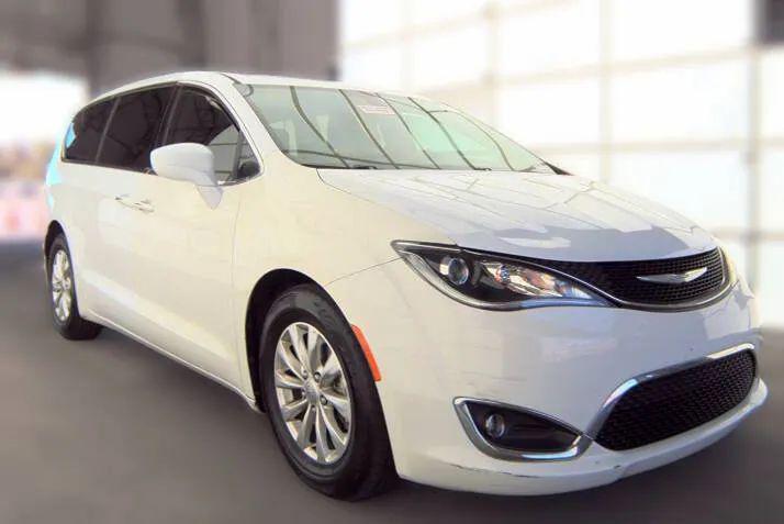 2018 Chrysler Pacifica Touring Plus