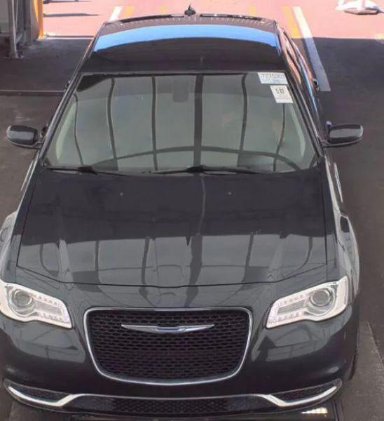 2017 Chrysler 300 Limited