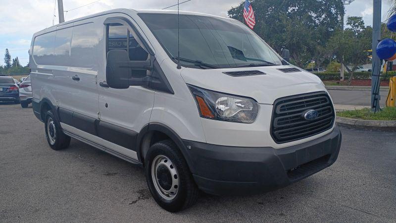 2019 Ford Transit w/60/40 Side Door w/RWB