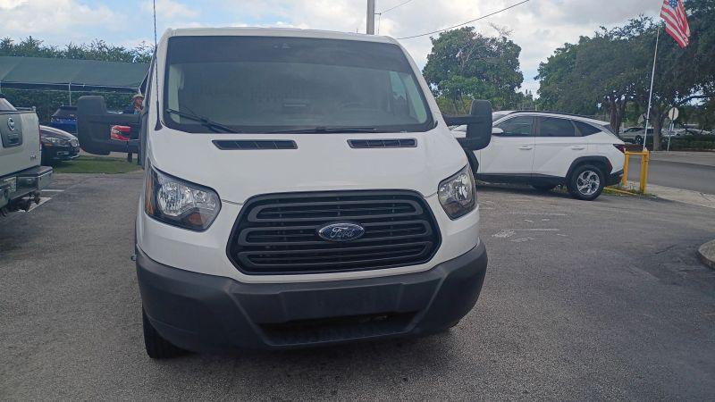2019 Ford Transit w/60/40 Side Door w/RWB