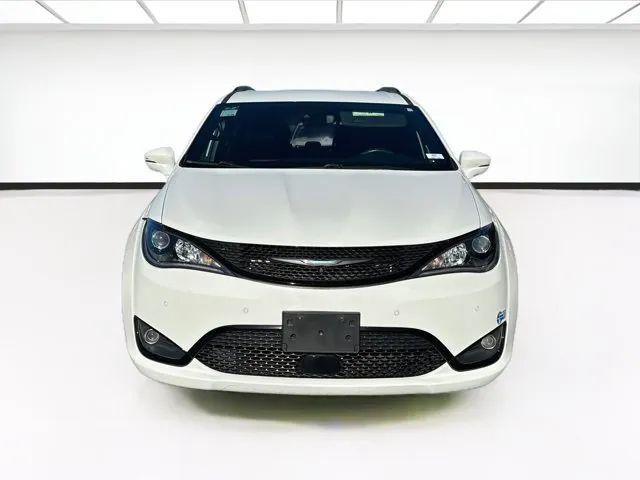 2020 Chrysler Pacifica Hybrid Limited