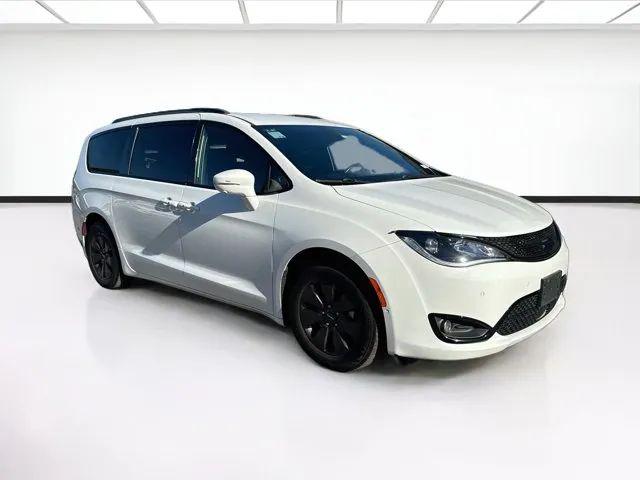 2020 Chrysler Pacifica Hybrid Limited