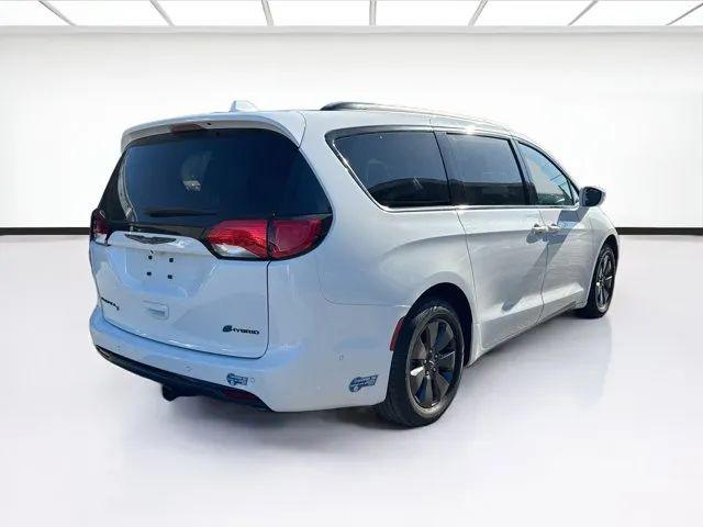 2020 Chrysler Pacifica Hybrid Limited