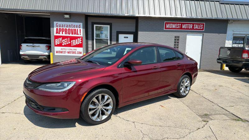 2015 Chrysler 200 S for sale near Fairborn, OH