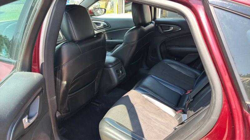 2015 Chrysler 200 S