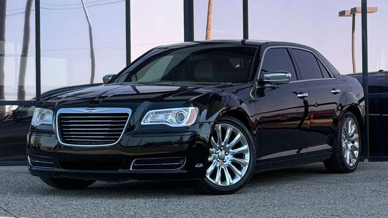 2014 Chrysler 300 Uptown Edition
