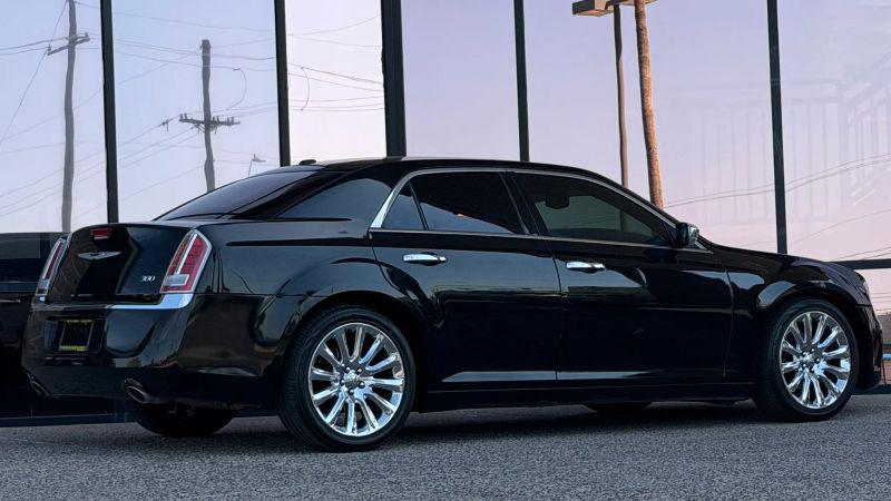 2014 Chrysler 300 Uptown Edition