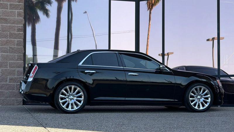 2014 Chrysler 300 Uptown Edition