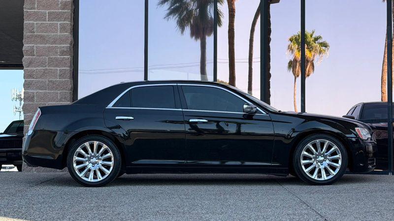 2014 Chrysler 300 Uptown Edition