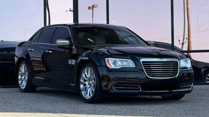 2014 Chrysler 300 Uptown Edition