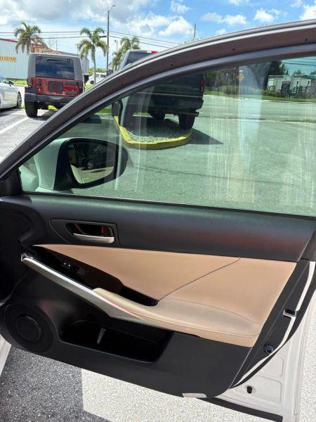 2018 Lexus IS 300 300