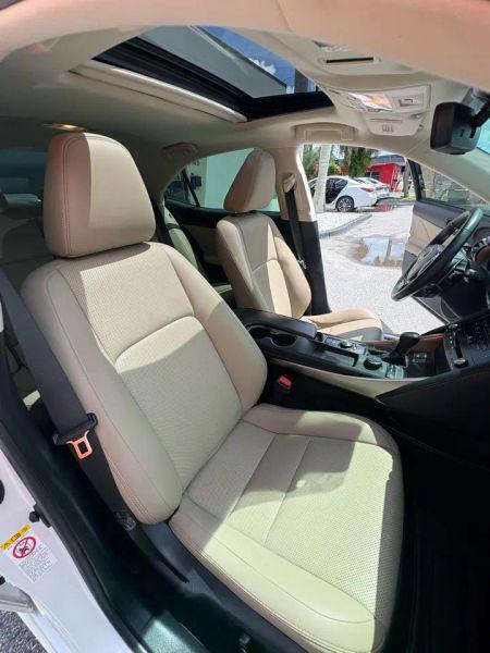 2018 Lexus IS 300 300