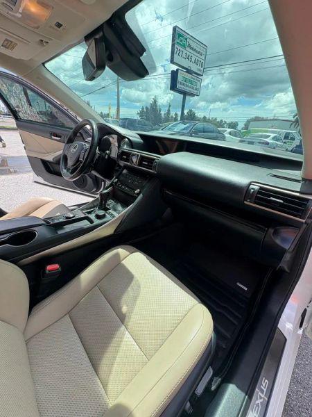 2018 Lexus IS 300 300