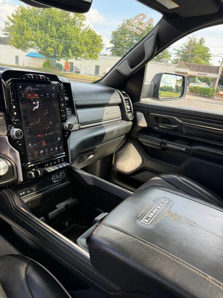2019 Ram 1500 Limited Crew Cab 4x4 57 Box