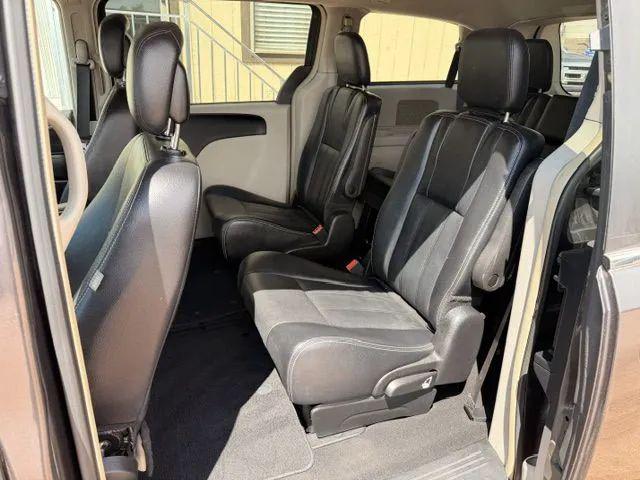 2015 Chrysler Town & Country Touring