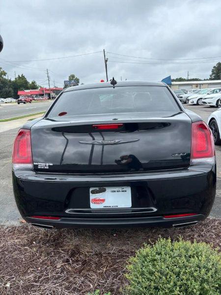 2023 Chrysler 300 Touring