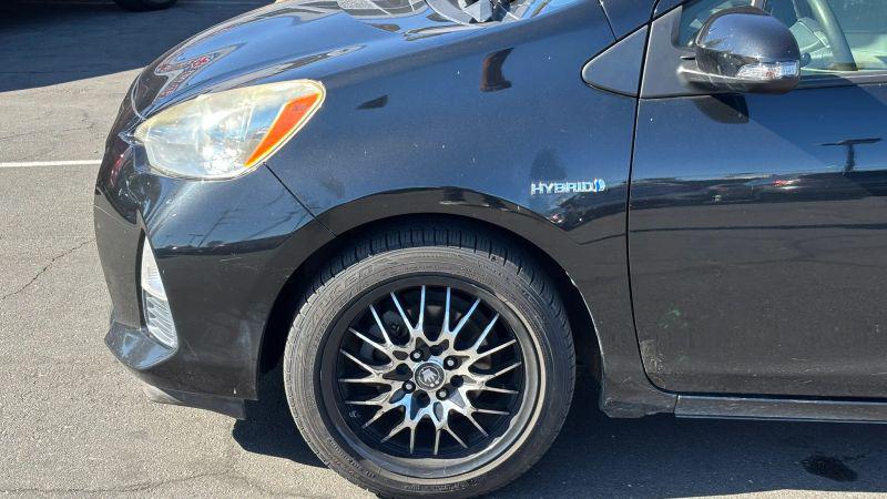 2013 Toyota Prius c Three