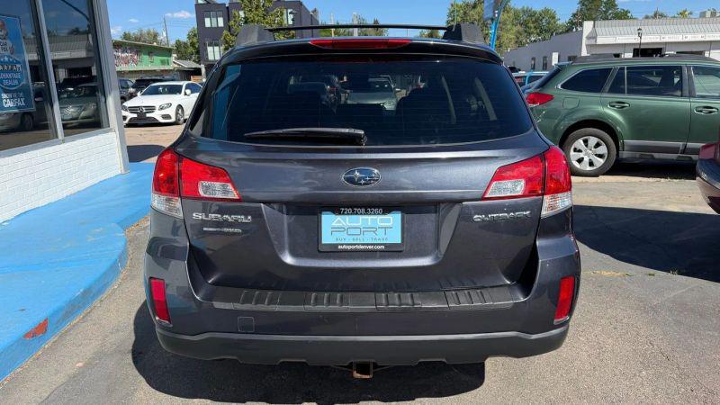 2013 Subaru Outback 2.5i Premium