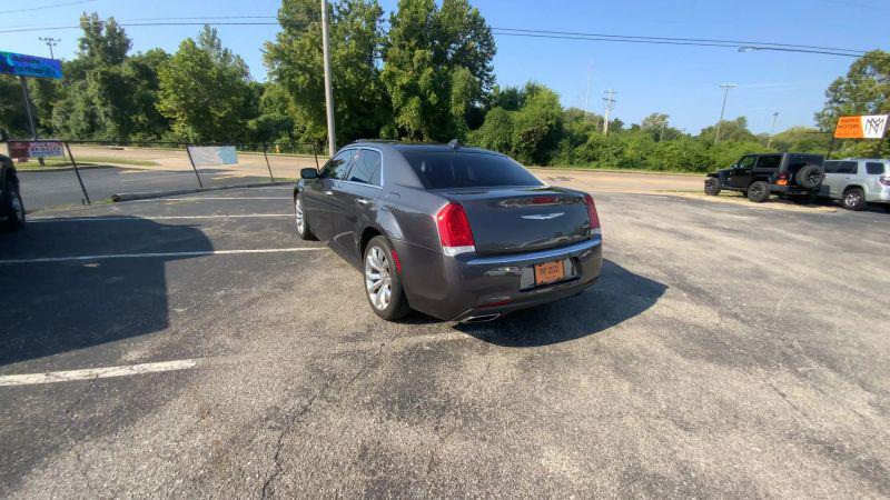 2019 Chrysler 300 Limited