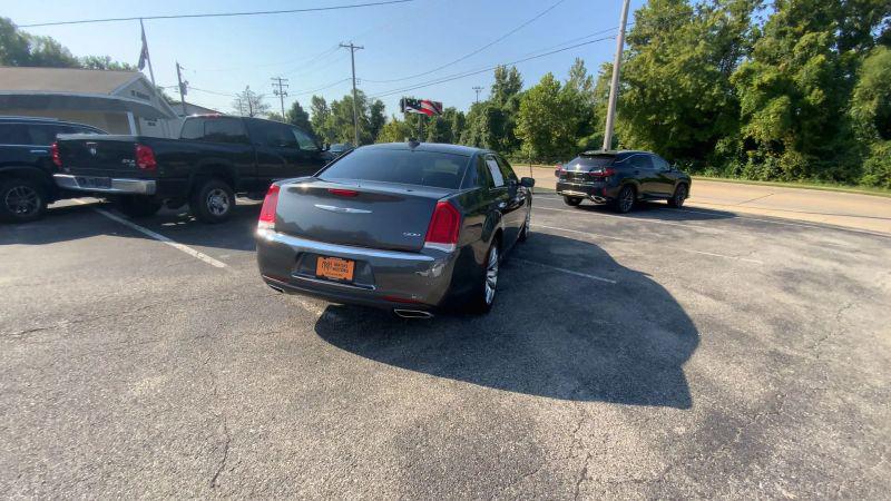 2019 Chrysler 300 Limited