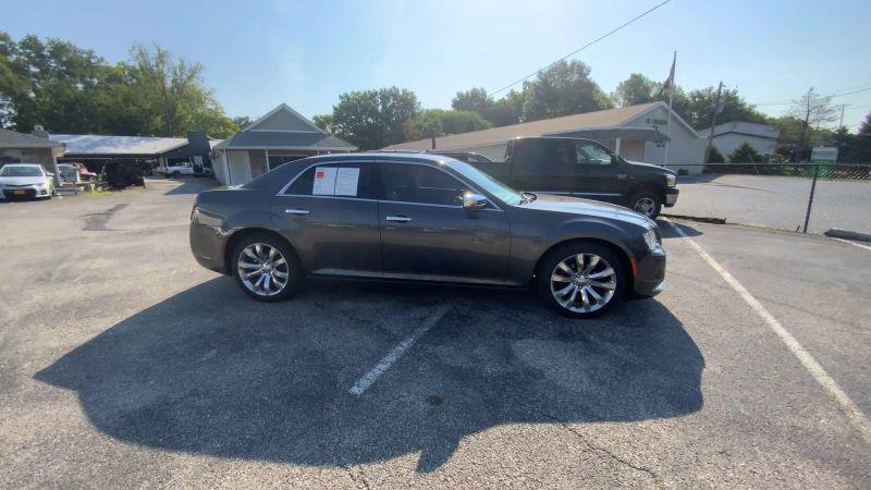 2019 Chrysler 300 Limited