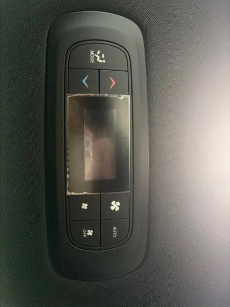 2027 Chrysler Pacifica Select Van 4D