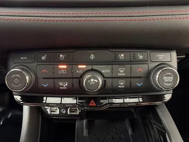 2027 Dodge Durango GT HEMI Sport Utility 4D